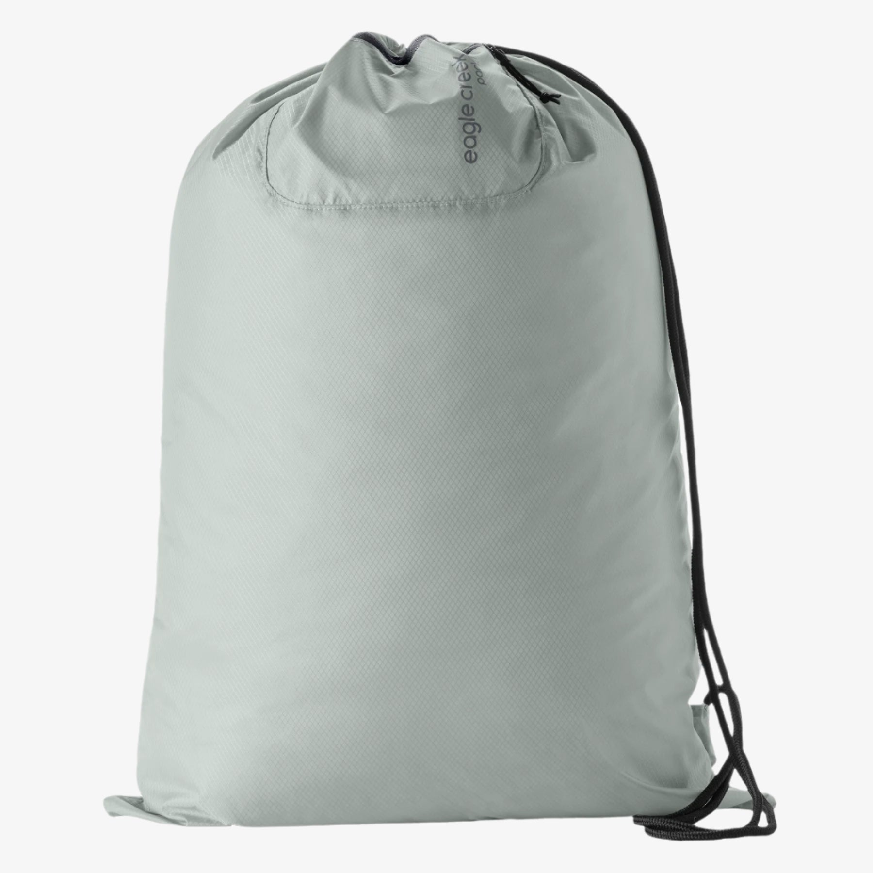 eagle-creek-packable-laundry-sack-100-ocean-recycled-fabric-packs-into-itself image 3